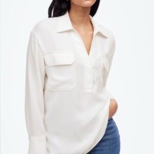 NWT Women’s V Neck Collared Blouse Staple Wardrobe Neutral Preppy Versatile Sz S